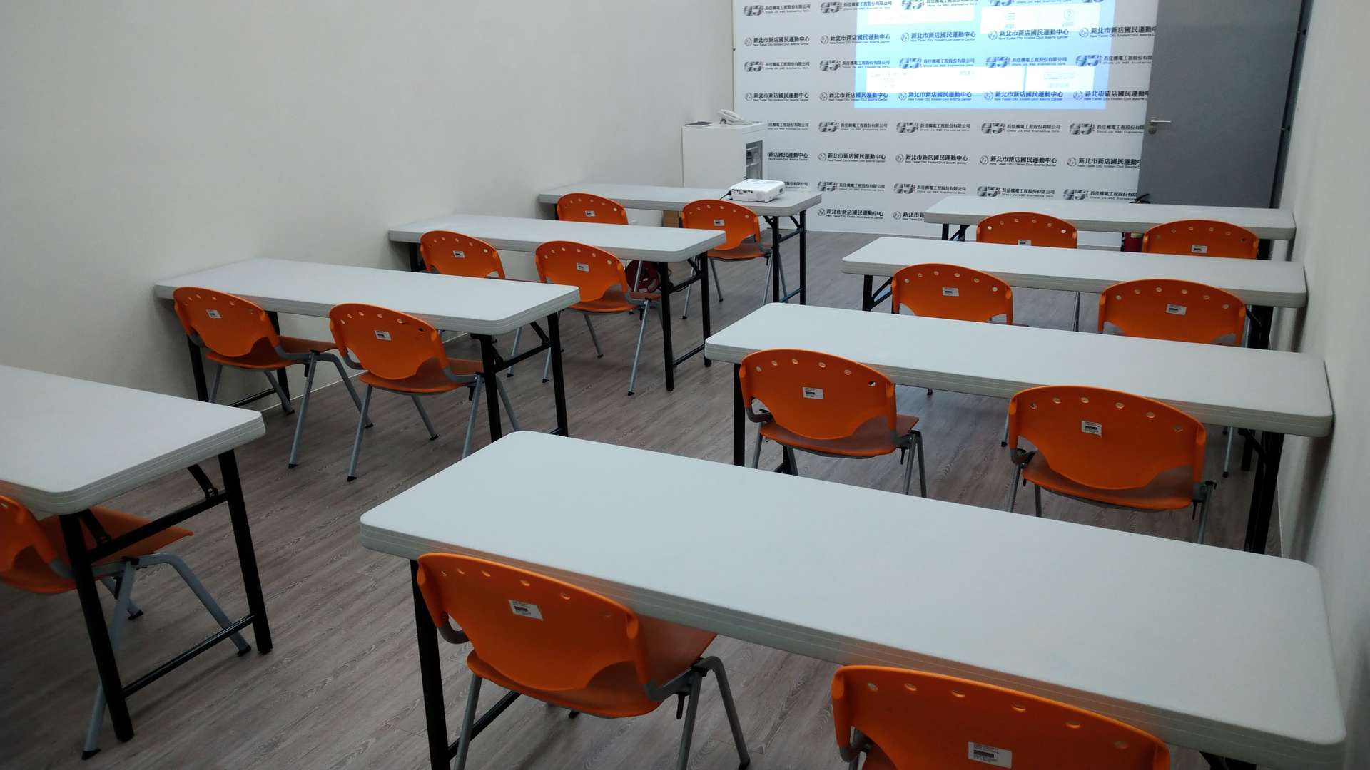 2F-社區教室的內部及設備示意圖